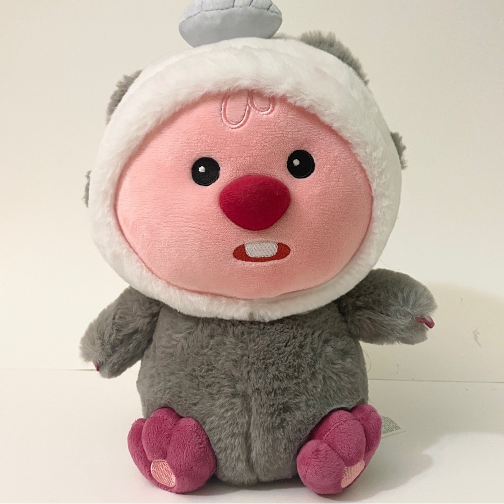 Miniso x Zanmang Loopy Beaver Sea Otter Costume Plush 10”
